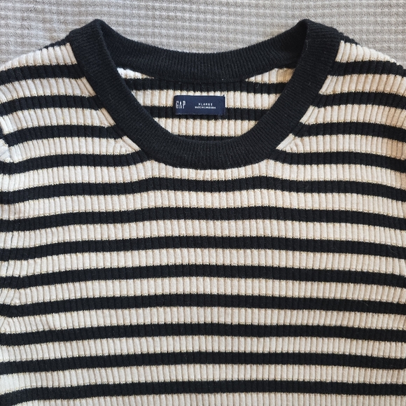 Gap Brooklyn Rib Striped Crew Sweater, Black, Cream & Gold Metallic, size XL - Picture 5 of 8